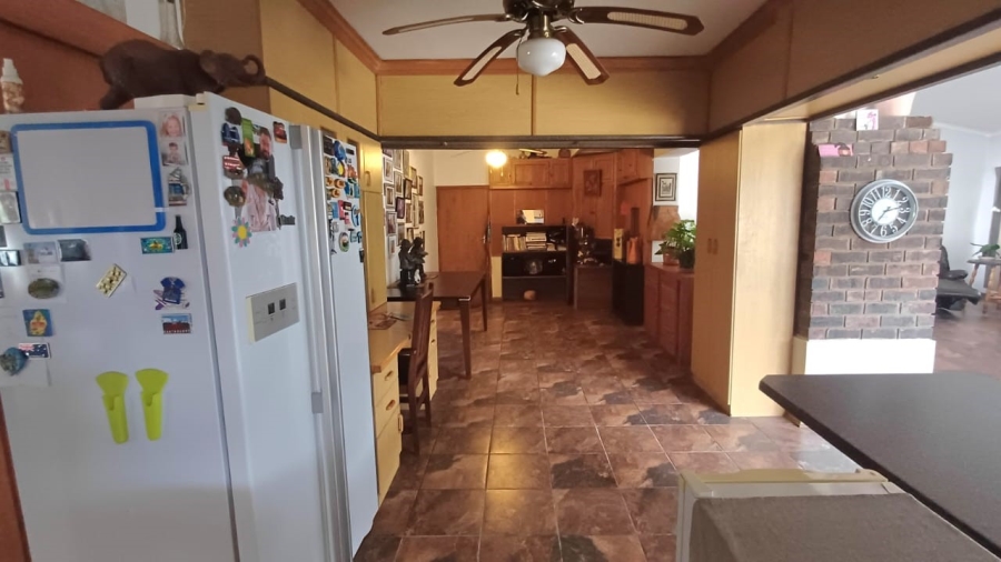 5 Bedroom Property for Sale in Vanes Estate Eastern Cape